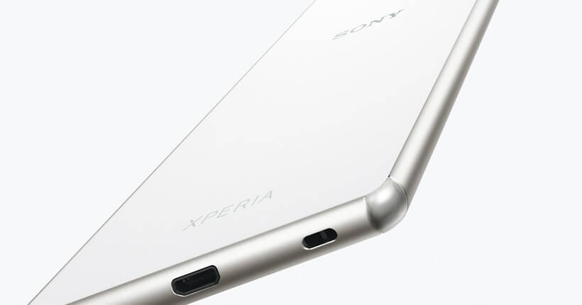 White Xperia Z4 402SO