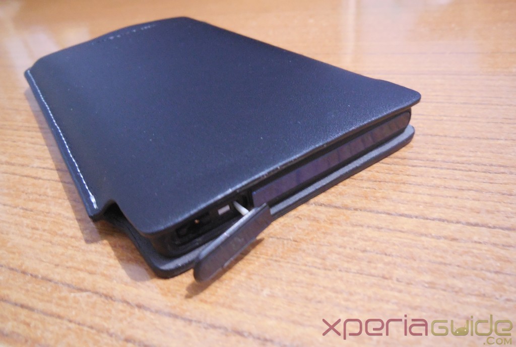 Xperia Z Slip Pouch case by Roxfit - Earphone jack hole