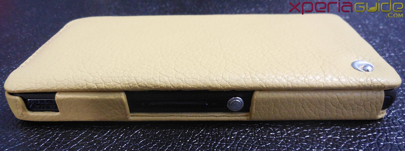 Identification mark of Xperia Z Leather Case by Noreve