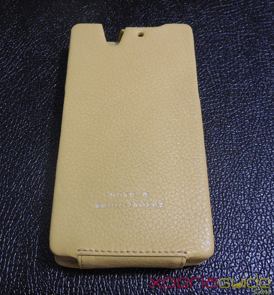 Xperia Z Leather Case by Noreve Back Side