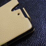 Xperia Z Leather Case by Noreve - Camera Opening