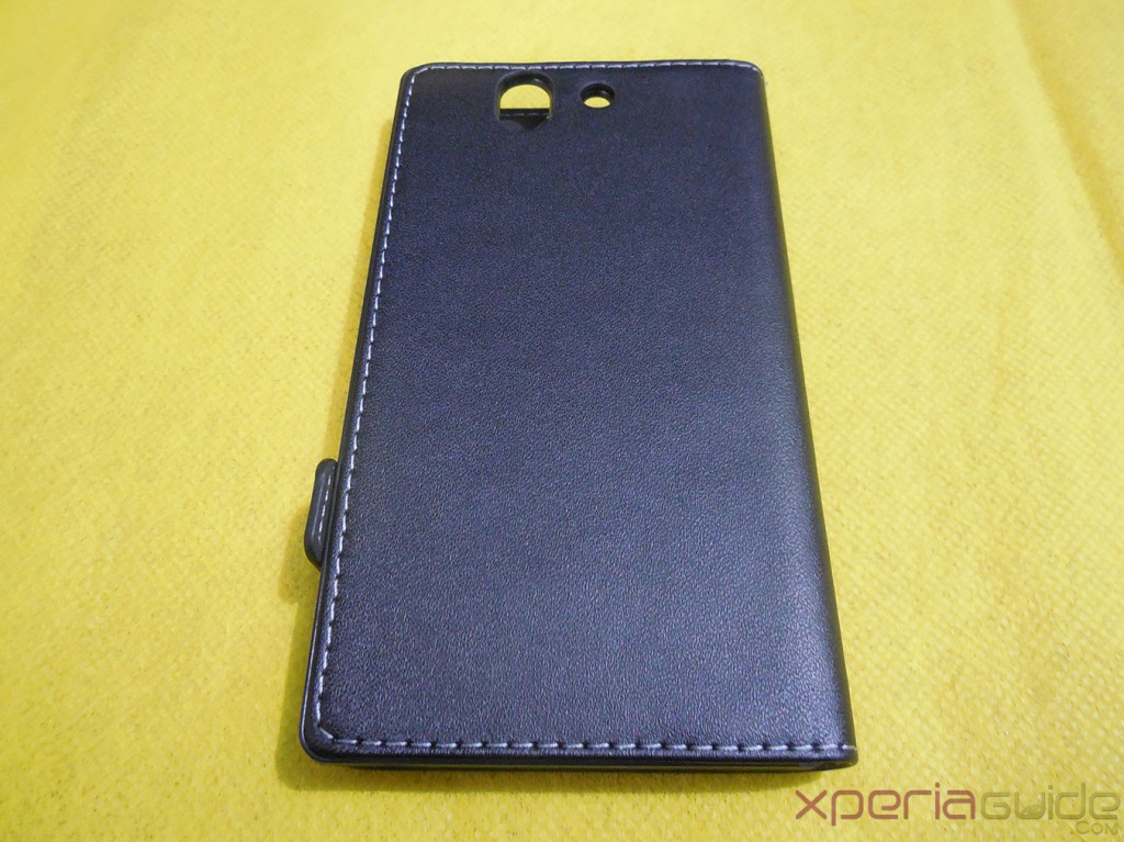 Xperia Z flip Case by Roxfit Back Side