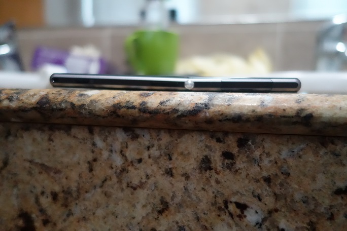 Xperia Z1 Body bent appears
