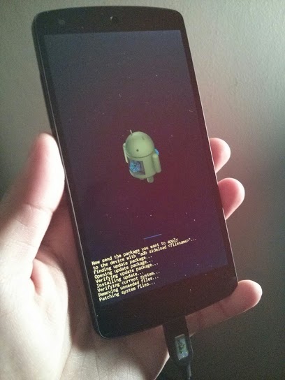 Booting Up Nexus 5 Android 4.4.1 KOT49E update