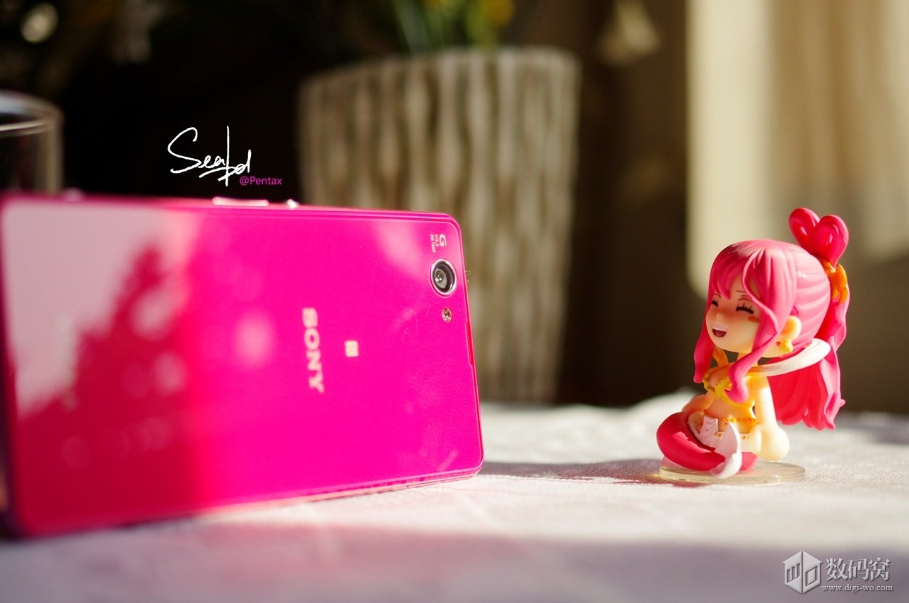 Sony Xperia Z1 Compact in Pink color