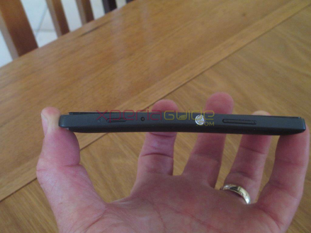 Bent Xperia SP Frame