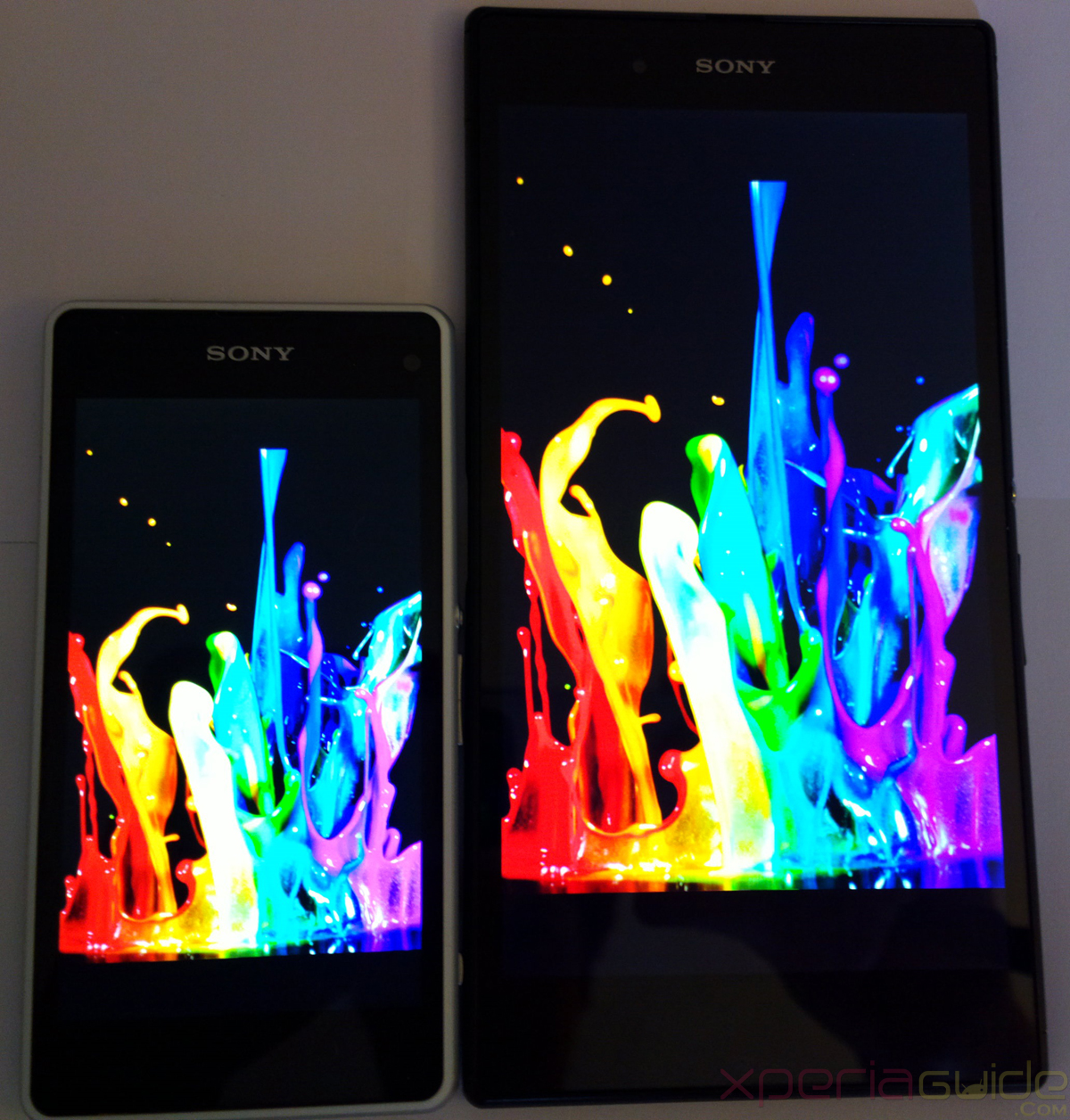 Xperia Z1 Compact vs Xperia Z Ultra Screen Display Comparison