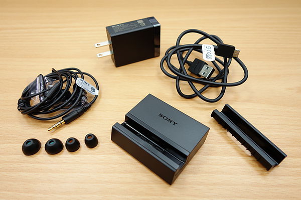 Xperia Z2 Box contents in Taiwan