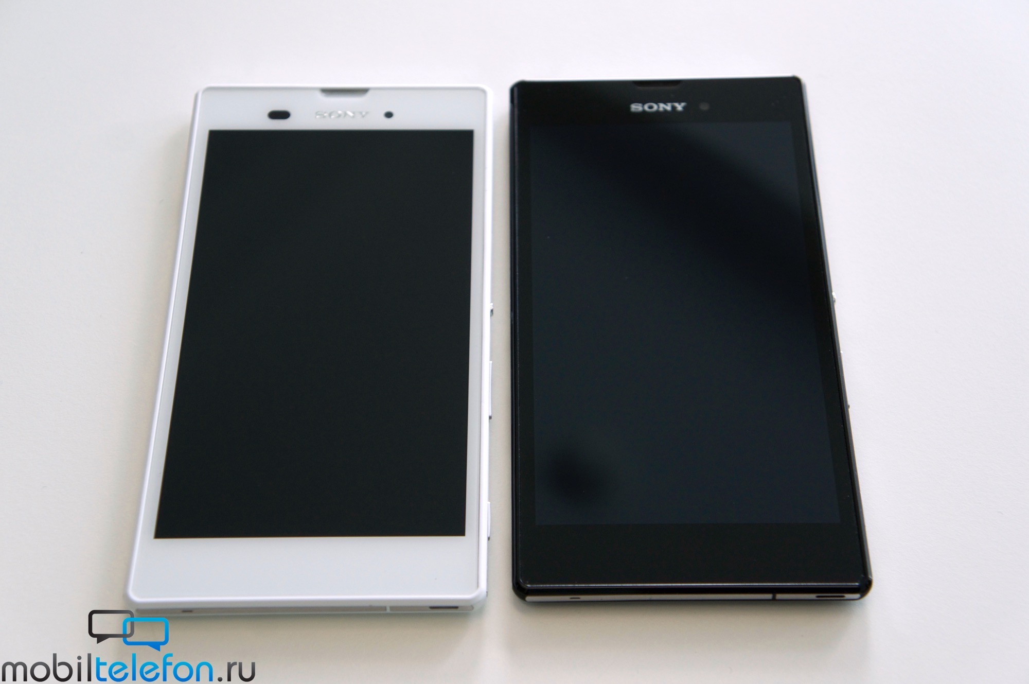 White Xperia T3 Vs Black Xperia T3 Comparisons