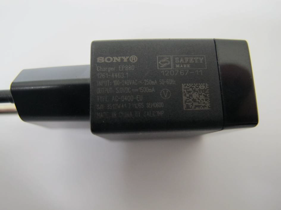 Sony Xperia Z3 EP880 charger 