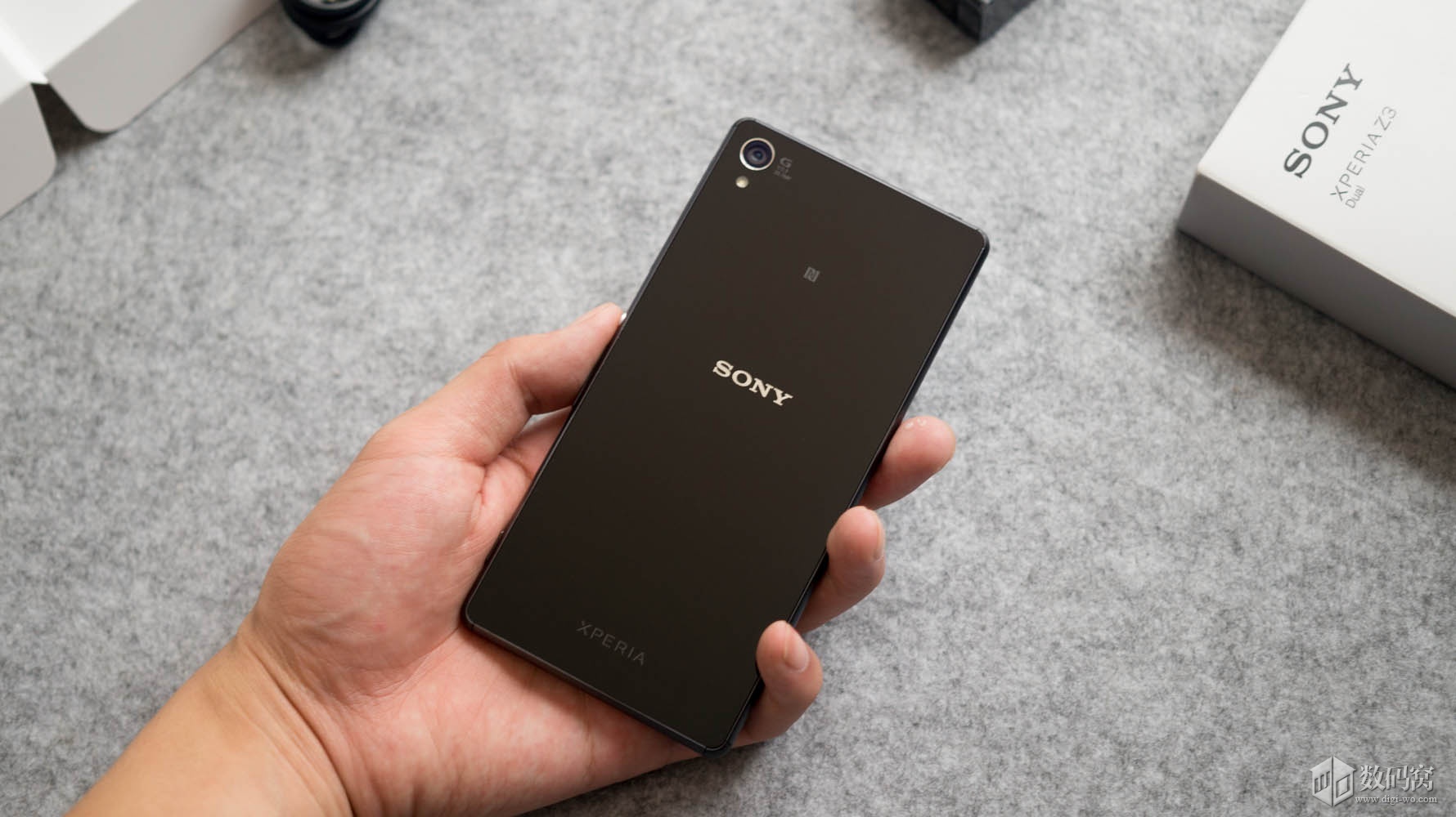 Black Xperia Z3 Dual hands on 