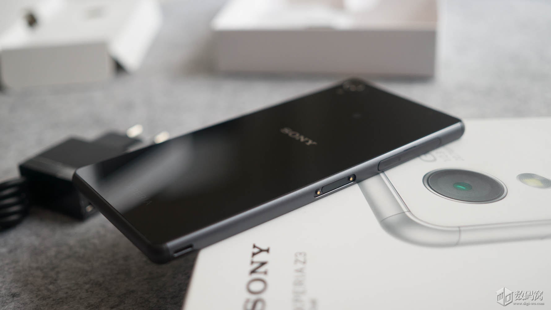 Xperia Z3 Dual Black hands on