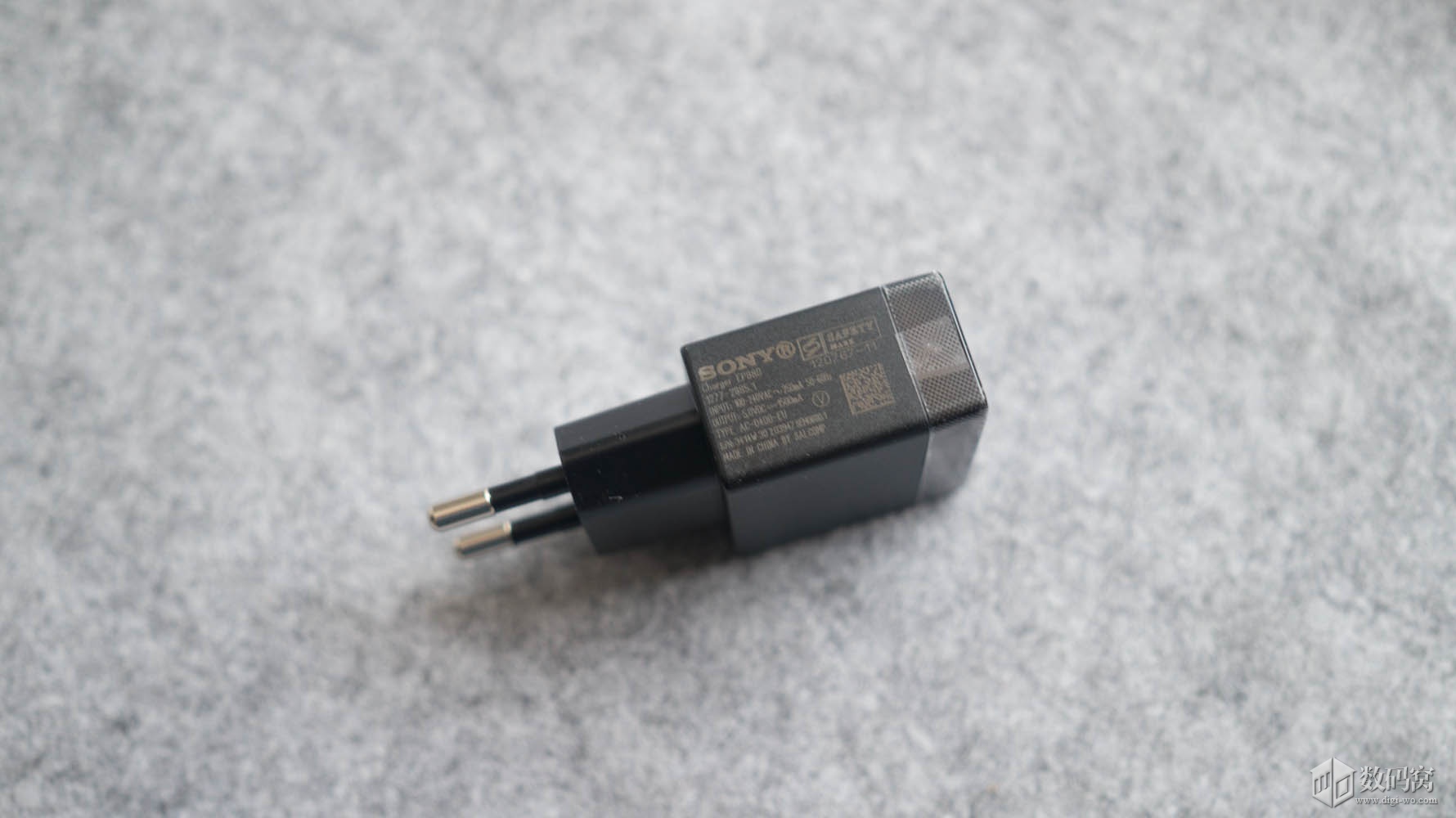 Xperia Z3 Dual D6633 charger USB