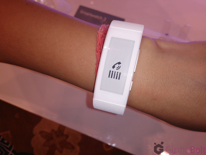 SmartBand Talk SWR30 296x128 screen resolution, 192 dpi