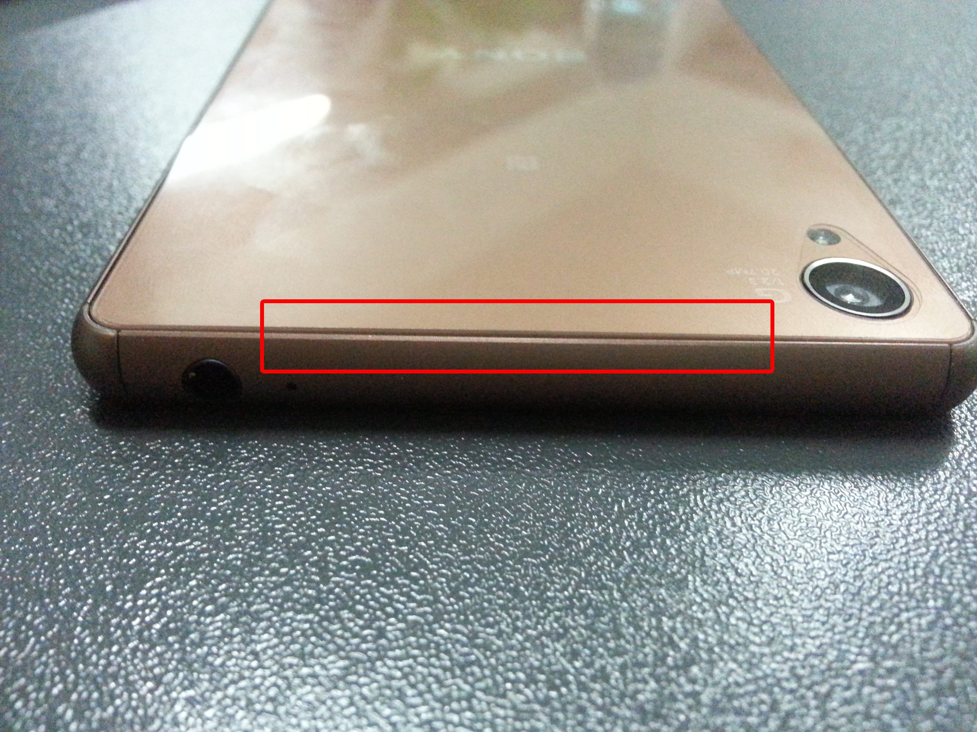 Xperia Z3 back cover lifting up