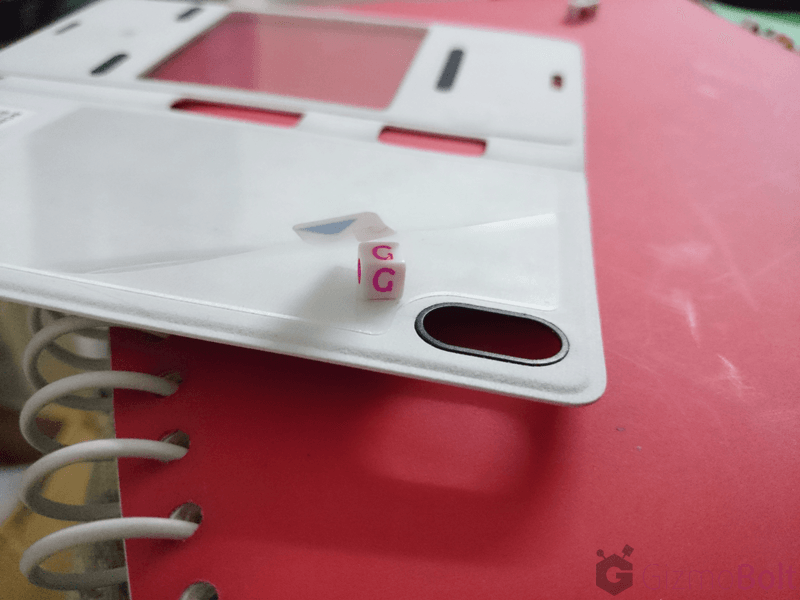 How to Put Xperia Z3 in SCR24 case ?