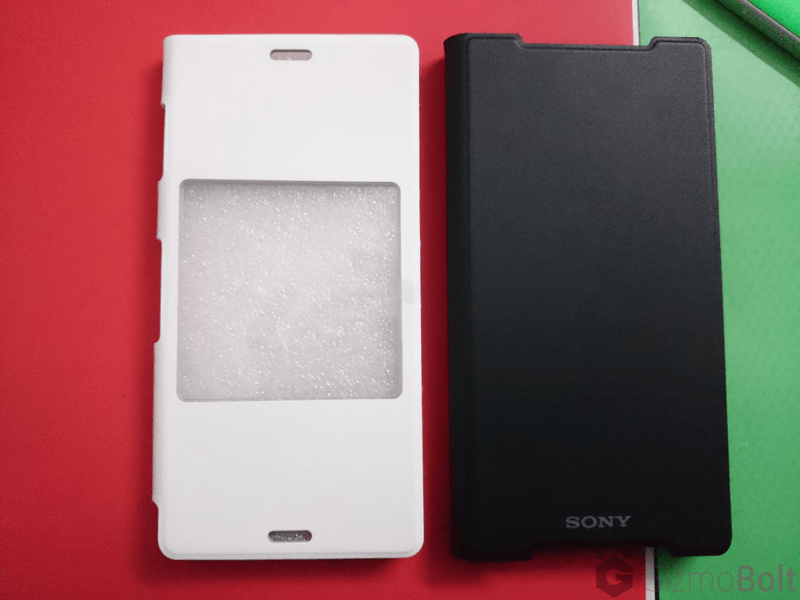 Xperia Z3 SCR24 case vs Xperia Z2 SCR10 case design