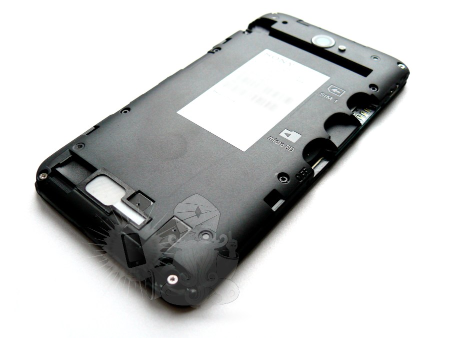 Xperia E4 Removable back cover