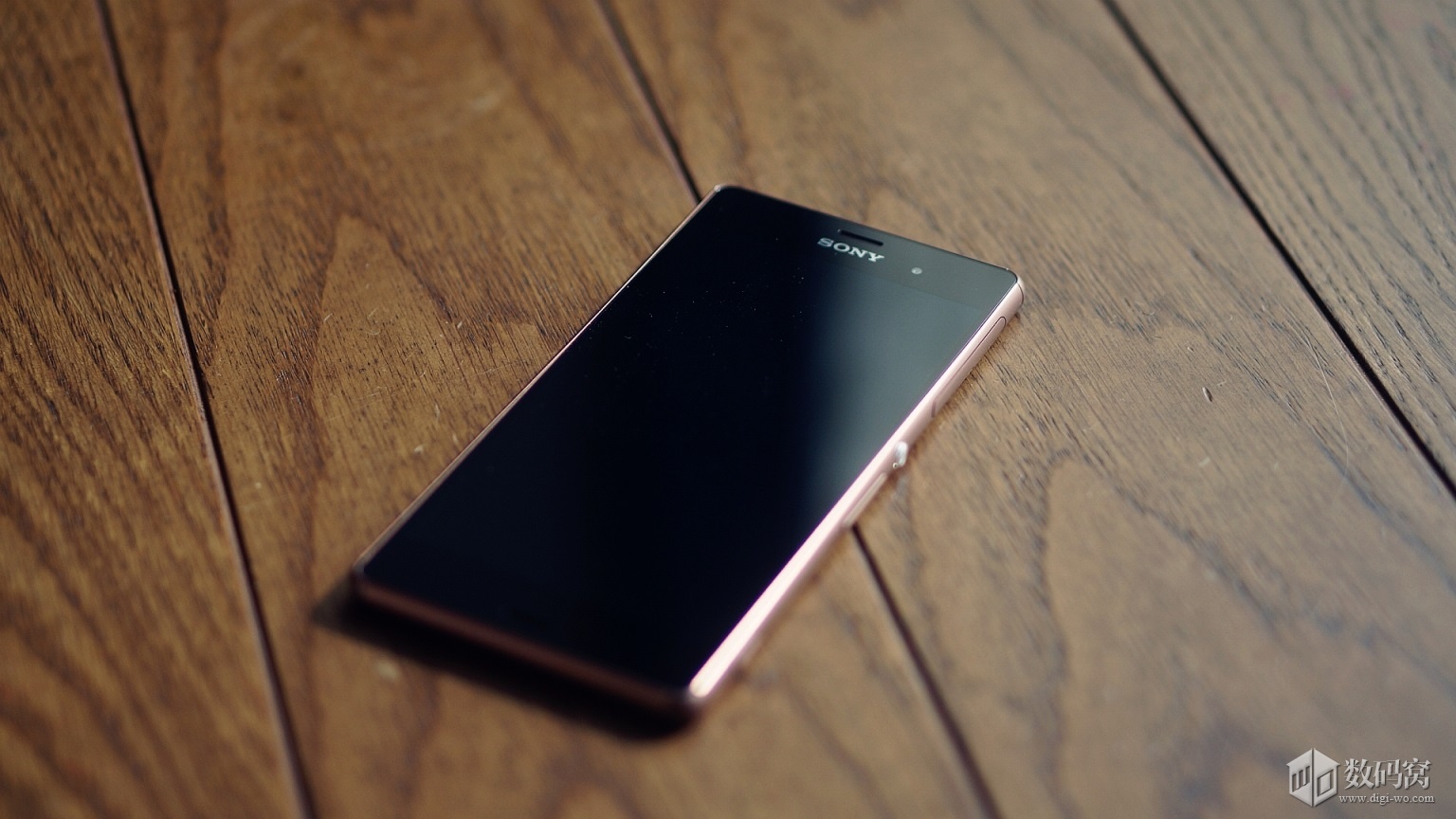 Xperia Z3 Copper Color Model