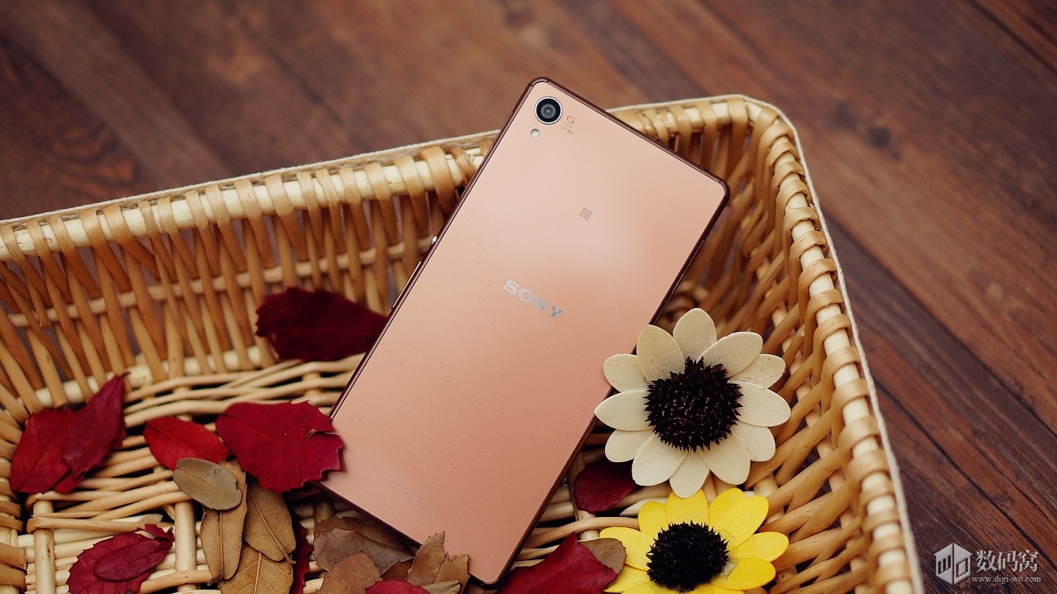 Xperia Z3 Copper Color Model