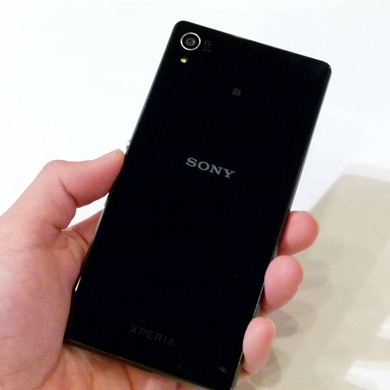 Xperia Z4 black hands on
