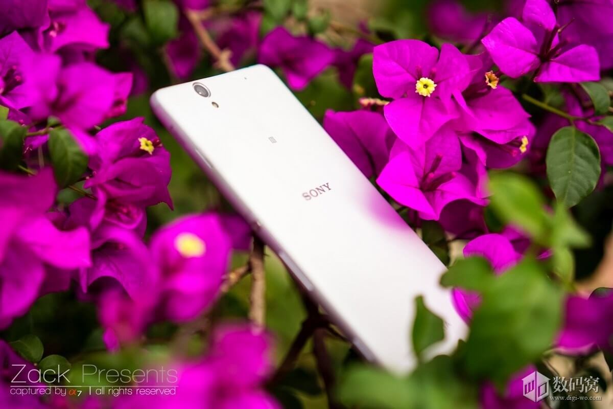 White Xperia C4 Hands on 