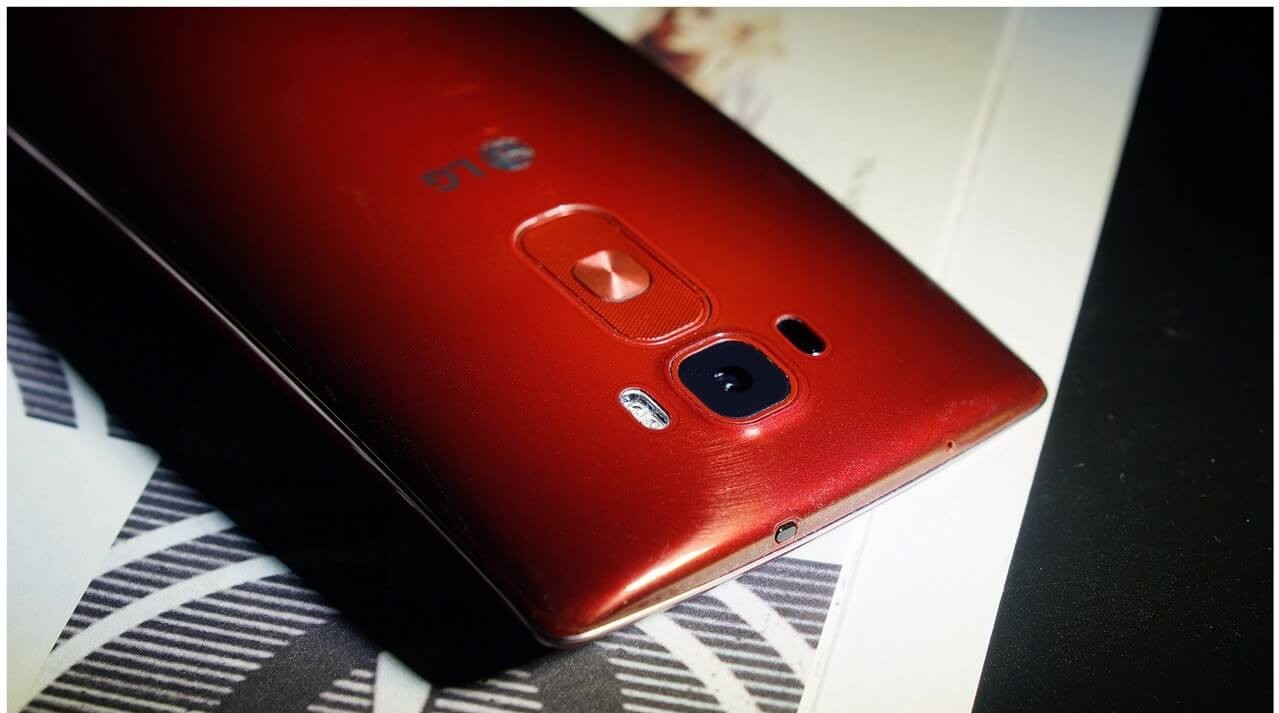 Red LG G Flex2 Rear side