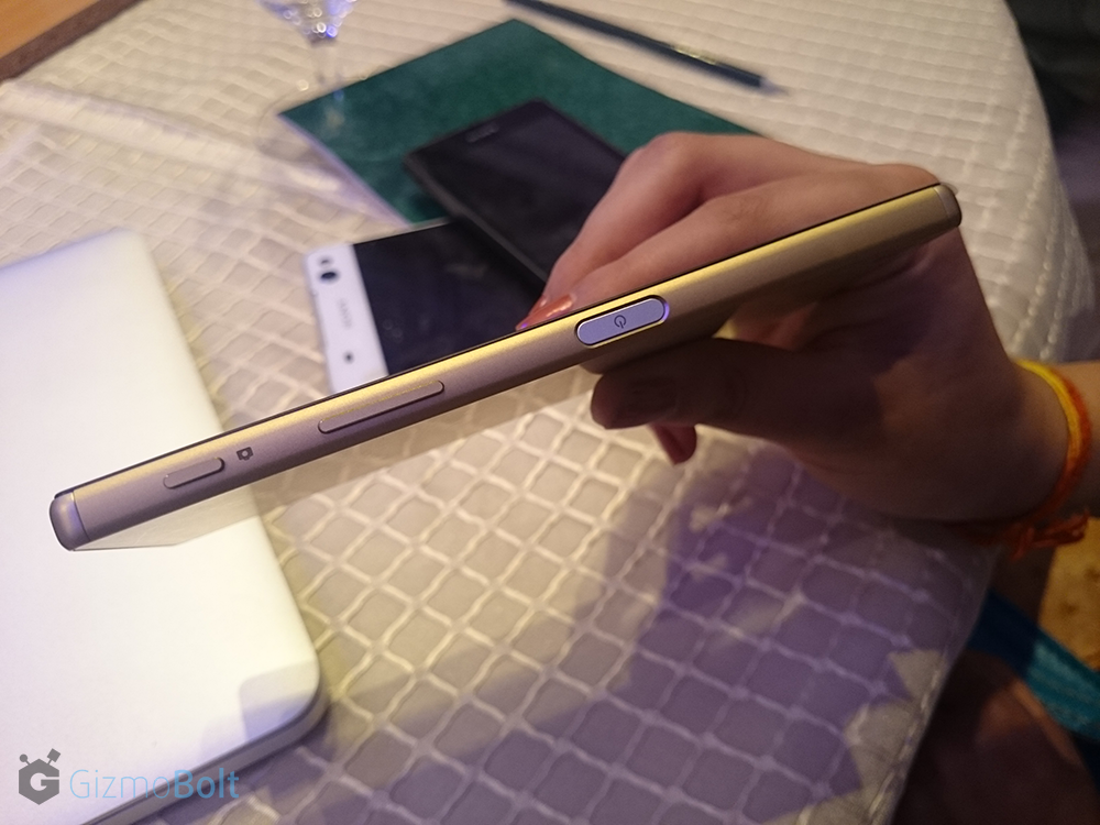 Xperia Z5 fingerprint sensor - power button