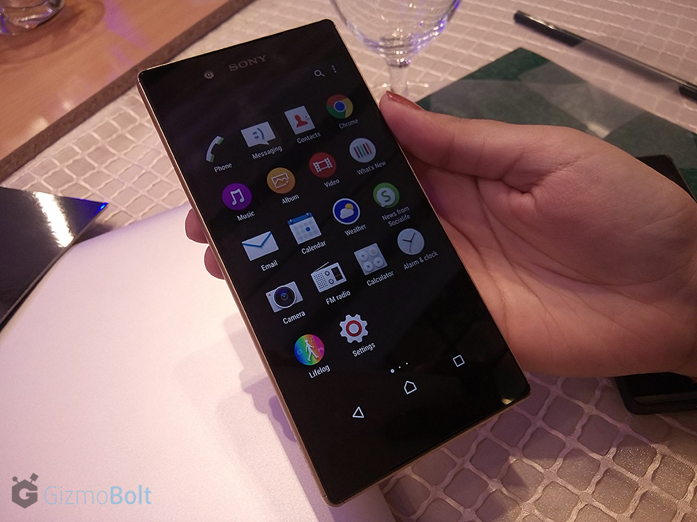 Xperia Z5 hands on pics comparison