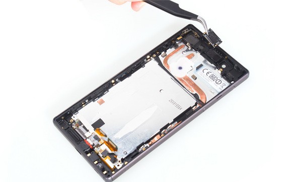 Xperia Z5 earpiece removed