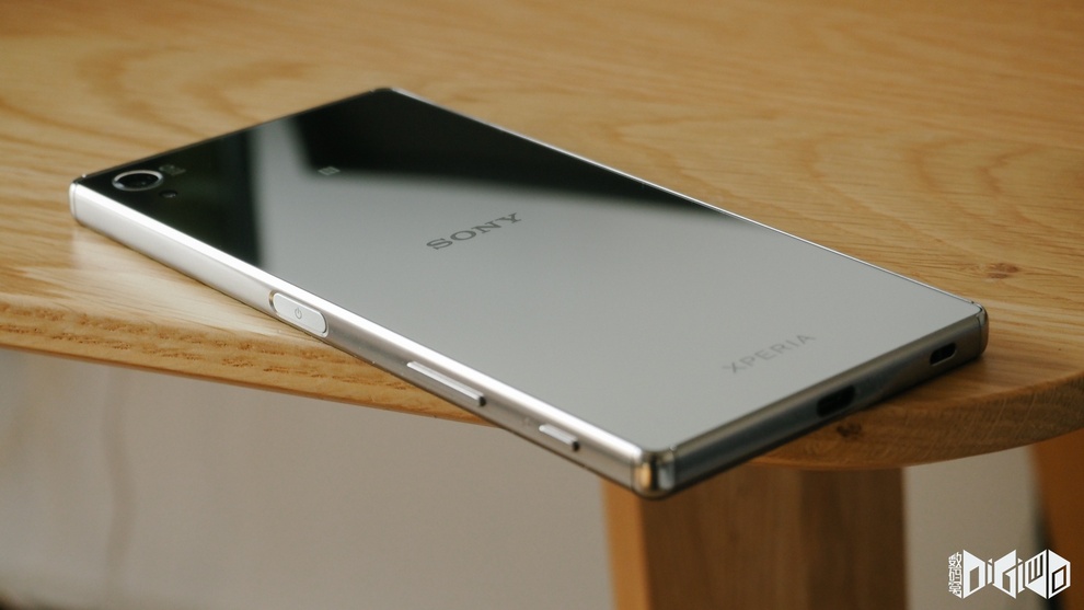 Cordelia paspoort opraken Xperia Z5 Premium Side View — Gizmo Bolt - Exposing Technology | Social  Media & Web.