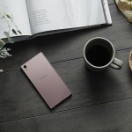 Pink Xperia Z5 Premium hands on pics