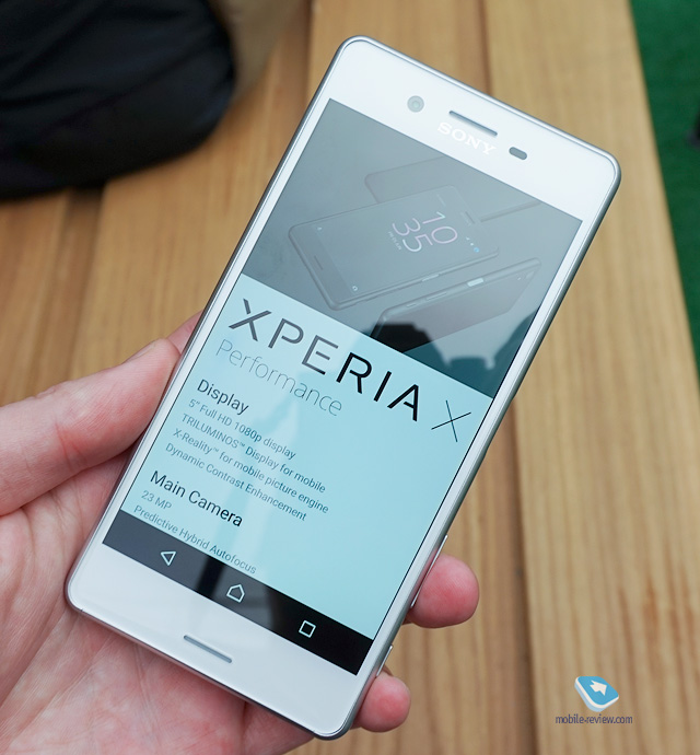 Xperia X Performance Hands on Pics